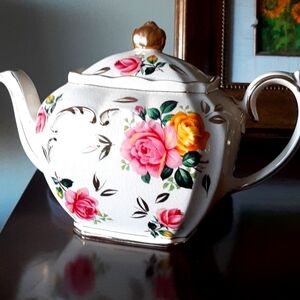 Sadler Vintage Teapot